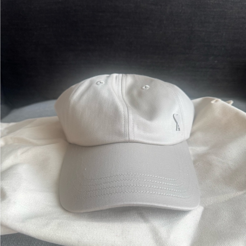 AMI PARIS hat/cap